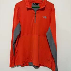 The North Face Men's FlashDry 1/4 Zip Pullover Jacket Orange and Grey